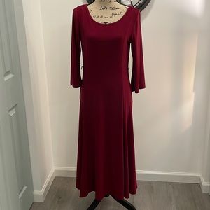 Investments burgundy dress medium